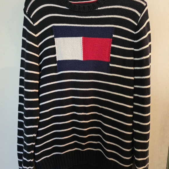 Tommy Hilfiger Men's Blue and White Striped Sweater SZ. MED. - Picture 1 of 7